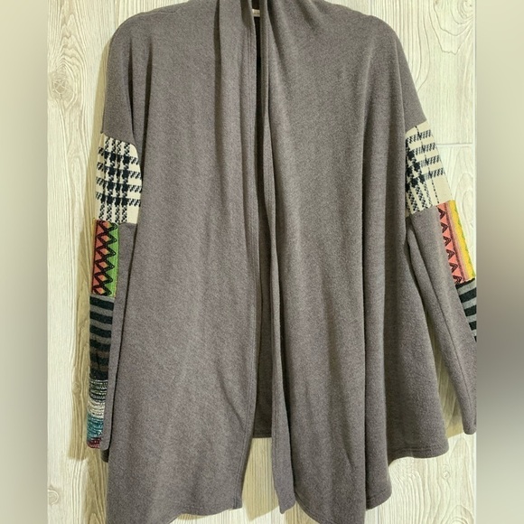 Cozy Drape Front Cardigan With Patchwork Sleeves by 12PM by Mon Ami Size LG - Picture 4 of 8